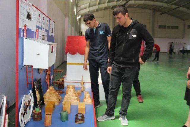 Elazığ’da Öğrencilerin Geliştirdiği Projeler Sergilendi