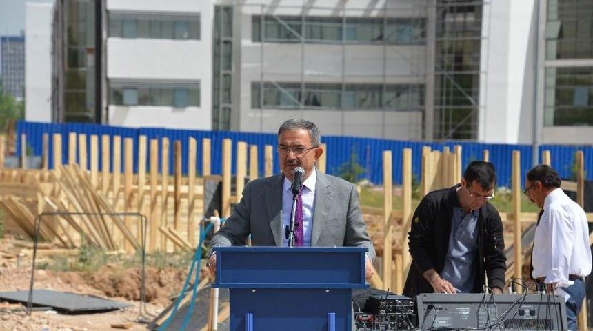 Sel&ccedil;uk&rsquo;ta &Uuml;&ccedil;&uuml;nc&uuml; Caminin Temeli Atıldı