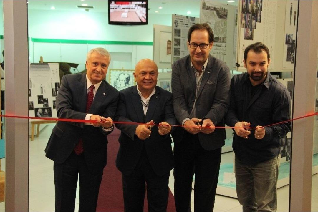 Mimarlık Ve Tasarım Fak&uuml;ltesi &Ouml;ğrencilerinin Tasarımları Neo Plus&rsquo;da Vatandaşla Buluştu