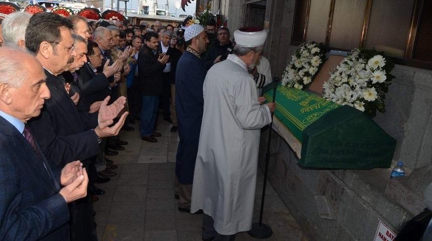 Trabzon Ticaret Borsası Eski Başkanı K&ouml;leoğlu Son Yolculuğuna Uğurlandı