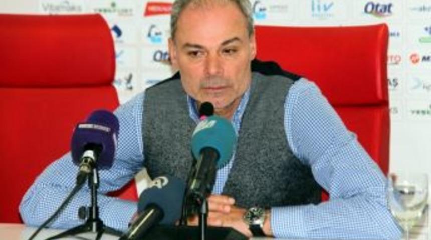 İpekoğlu: &ldquo;ikinci Yarıda Sa&ccedil;ma Sapan İşler Yaptık&rdquo;