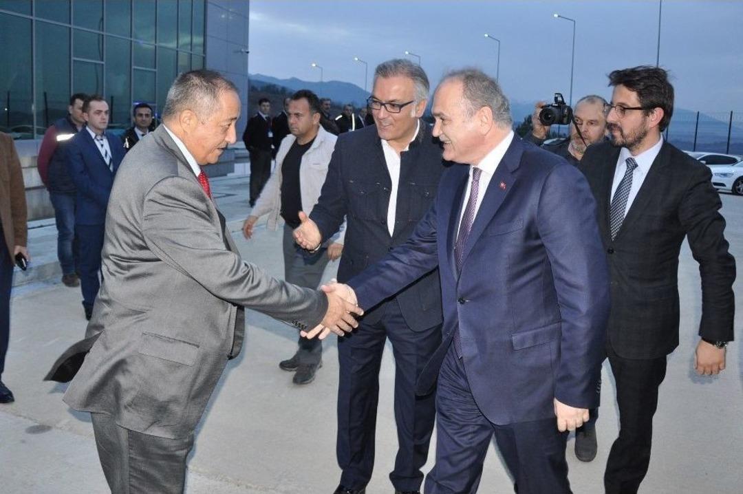 Bakan &Ouml;zl&uuml;&rsquo;den Su Tesislerine Ziyaret