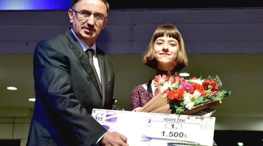 Liseler Arası Kısa Film Yarışmasında &Ouml;d&uuml;ller Sahibini Buldu