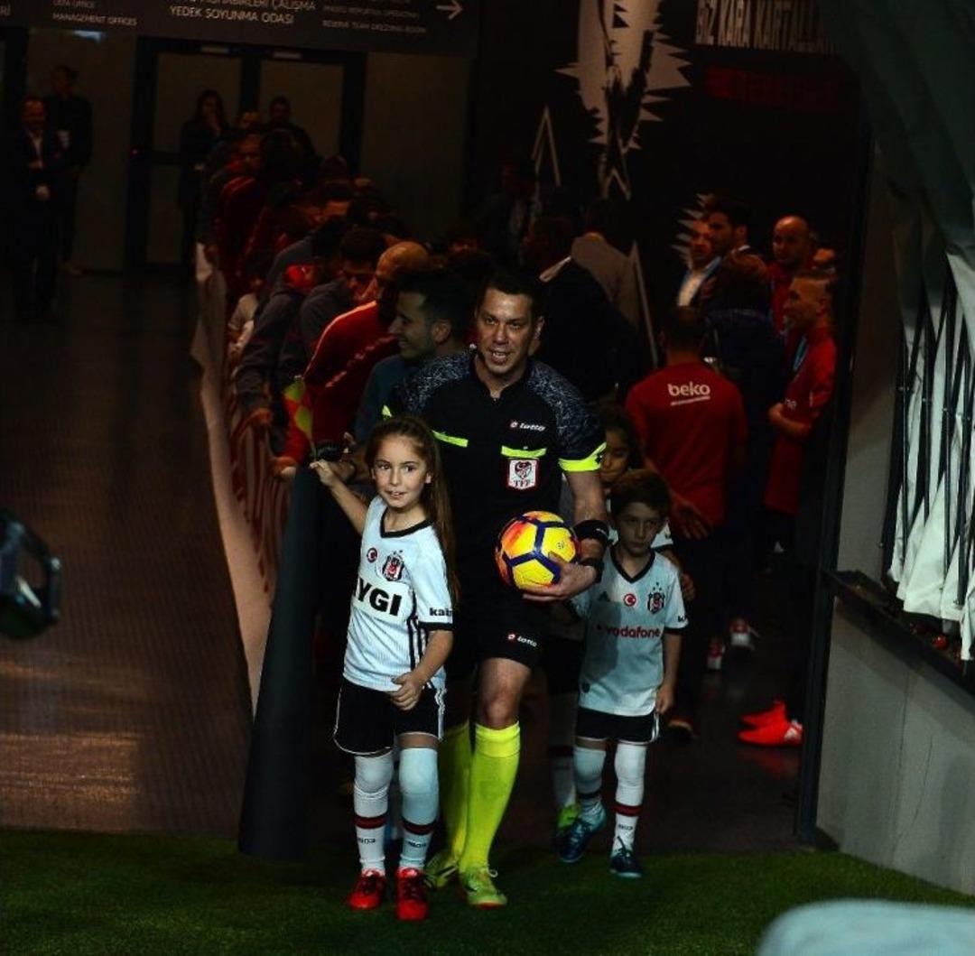 S&uuml;per Lig: Beşiktaş: - Galatasaray: (ma&ccedil; Devam Ediyor)