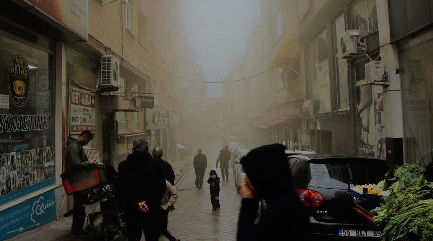 Baca Yangını Caddeyi Duman Altında Bıraktı