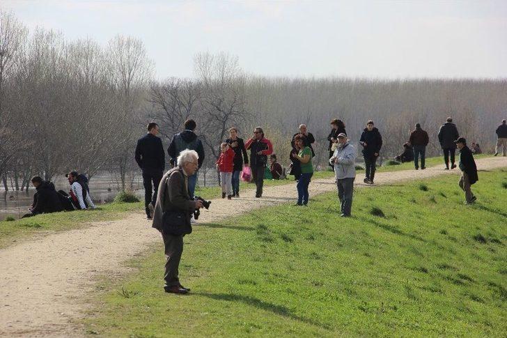 (özel) Genç-yaşlı Herkes Tunca Nehri’ne Akın Etti G2