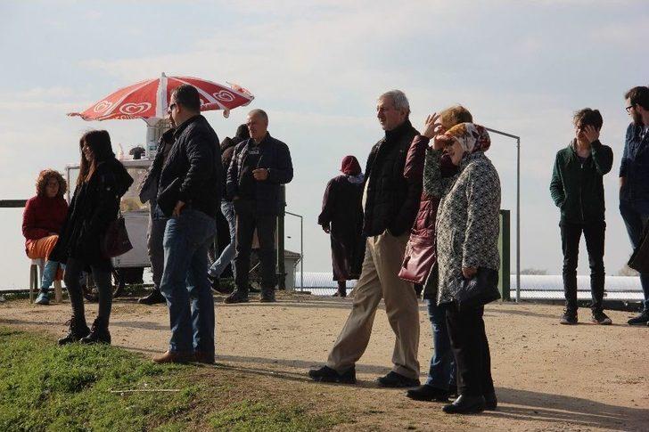 (özel) Genç-yaşlı Herkes Tunca Nehri’ne Akın Etti G4