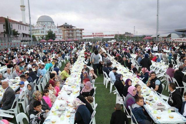 Mollafenari’de Binleri Buluşturan İftar