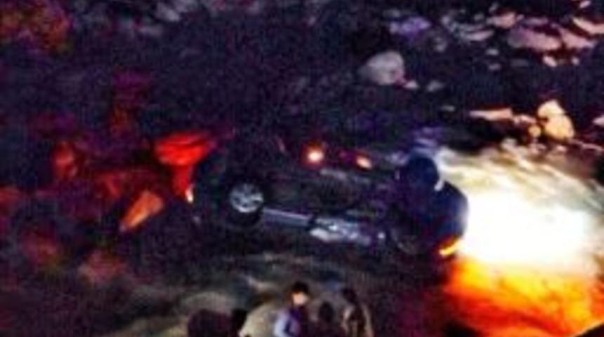 Rize&rsquo;de Otomobil Dereye U&ccedil;tu: 1 &Ouml;l&uuml;, 3 Yaralı