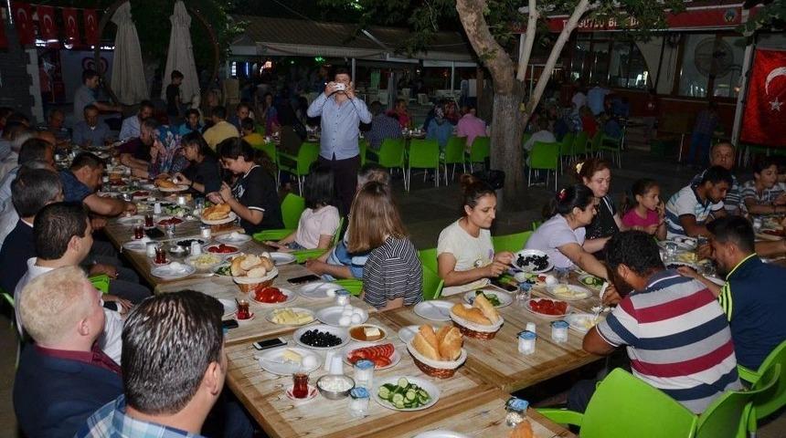 Turgutlu&rsquo;da Şehitler Dualarla Anıldı