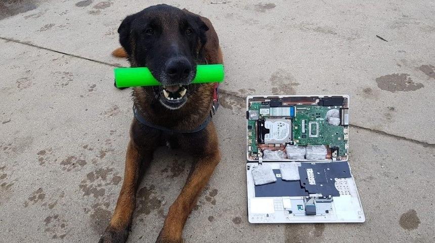 Edirne&rsquo;de Laptop İ&ccedil;erisine Gizlenmiş Esrar Ele Ge&ccedil;irildi