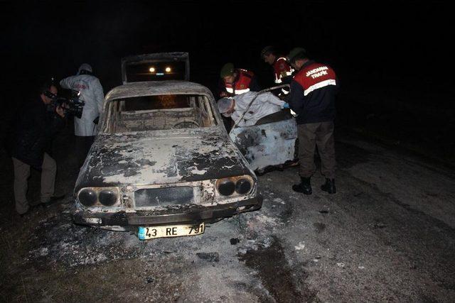 Kütahya’da Yanmış Otomobilde 2 Ceset Bulundu