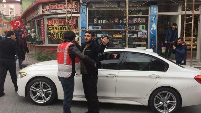 İstanbul’da Lüks Otomobilde Uyuşturucu Ele Geçirildi