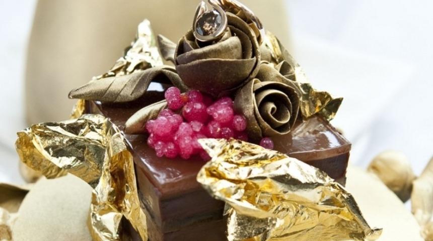 Canınız Tatlı Çekerse Aklınıza Gelmemesi Gereken Dünyanın En Pahalı Tatlısı İle Tanışın! 