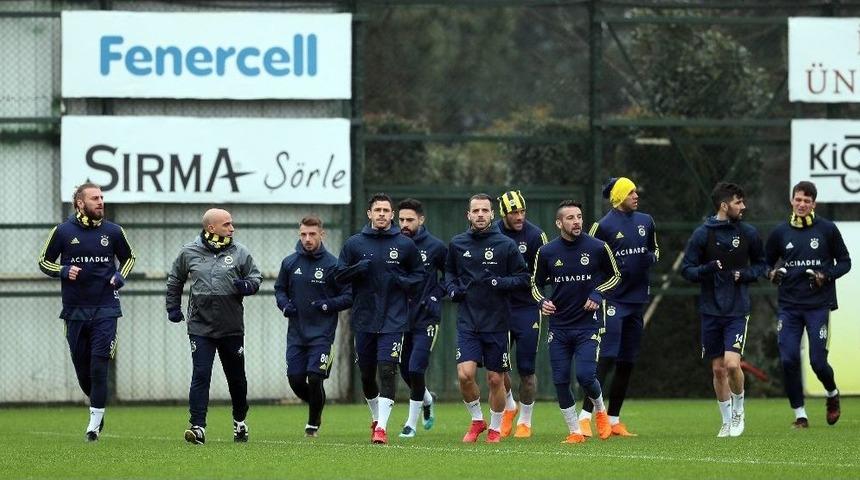 Fenerbah&ccedil;e, Kayserispor Ma&ccedil;ı Hazırlıklarını S&uuml;rd&uuml;rd&uuml;