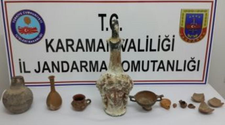Karaman&rsquo;da Durdurulan Otomobilde Tarihi Eser Ele Ge&ccedil;irildi