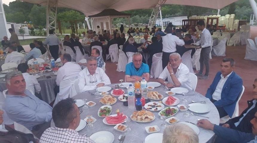 Protokol Ve Devrekli Muhtarlar İftar Yemeğinde Bir Araya Geldi