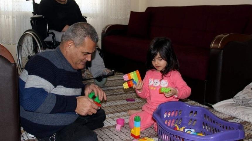 Bedensel Engelli Aile Yaşam M&uuml;cadelesi Veriyor