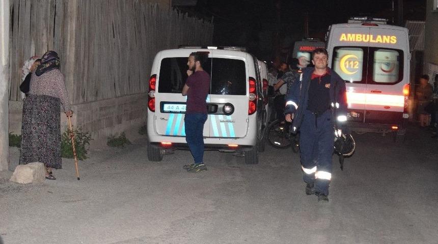 3 &Ccedil;ocuğunu Rehin Aldı... Eşinden Ayrı Yaşayan Şahsı Polis İkna Etti