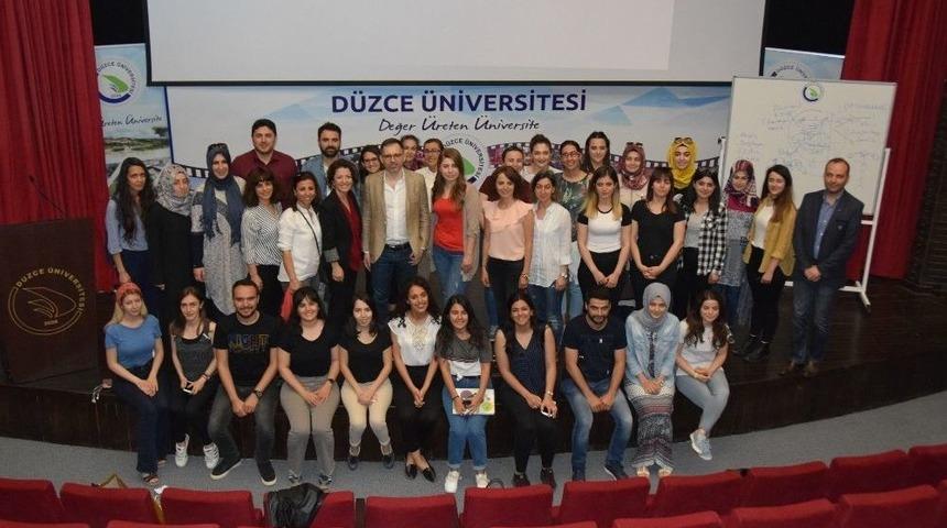 D&uuml;&rsquo;de &ldquo;bilişsel Davranış&ccedil;ı Terapide G&uuml;ncel Yaklaşımlar&rdquo; Anlatıldı