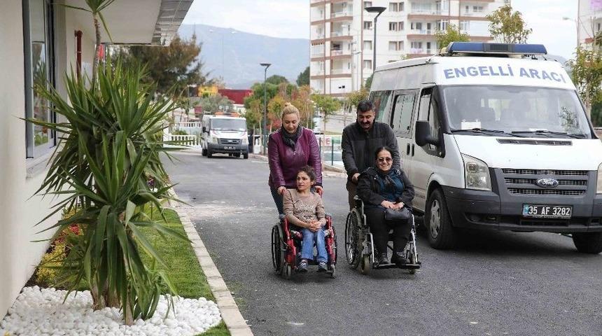 Karşıyaka&rsquo;da Kısa S&uuml;reli Engelli Dinlenme Merkezi