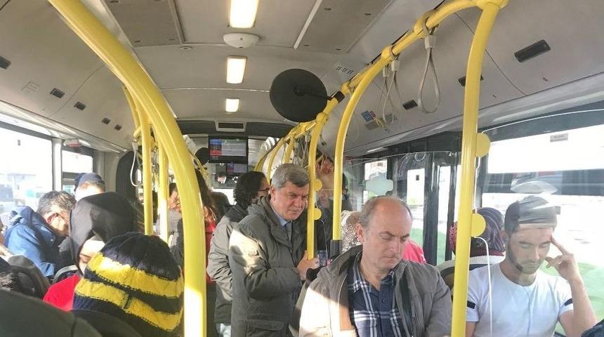 Karaosmanoğlu Belediye Otob&uuml;s&uuml;nde