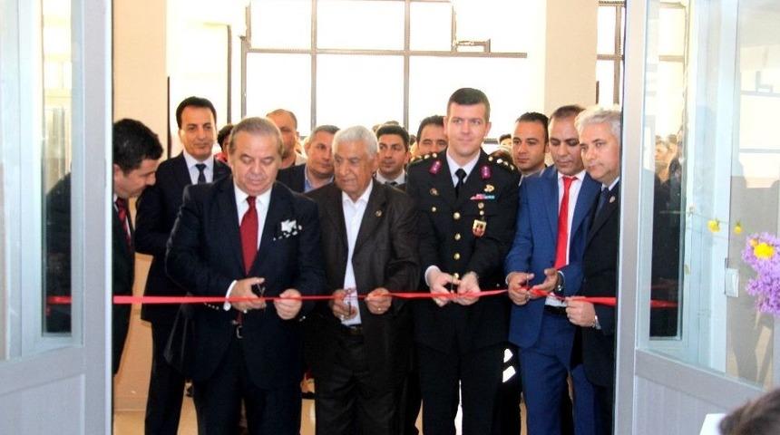 Polislere Y&ouml;nelik &rsquo;&rsquo;daima G&uuml;vencemiz&rsquo;&rsquo; Sergisi