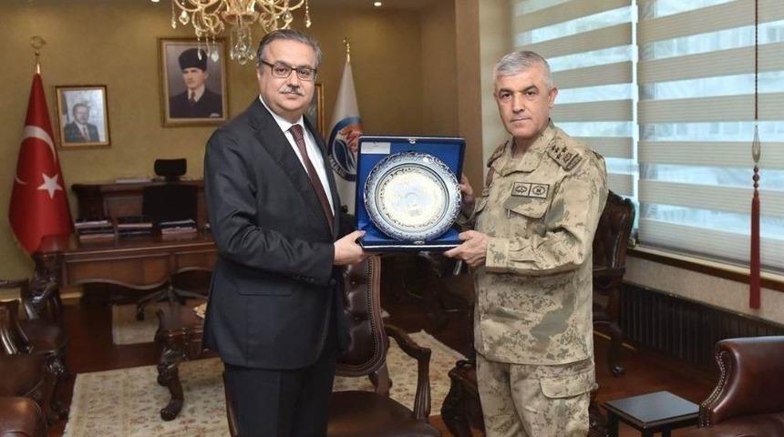 Jandarma Genel Komutanı &Ccedil;etin Mersin&rsquo;de