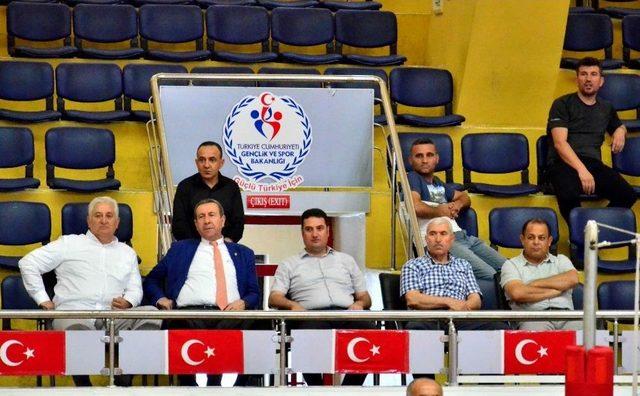 Genç Erkekler Voleybol Türkiye Şampiyonası Sona Erdi