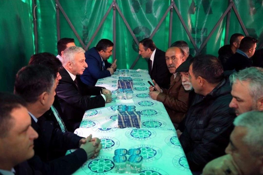 Vali Kam&ccedil;ı Şehitlerin Mevlidine Katıldı