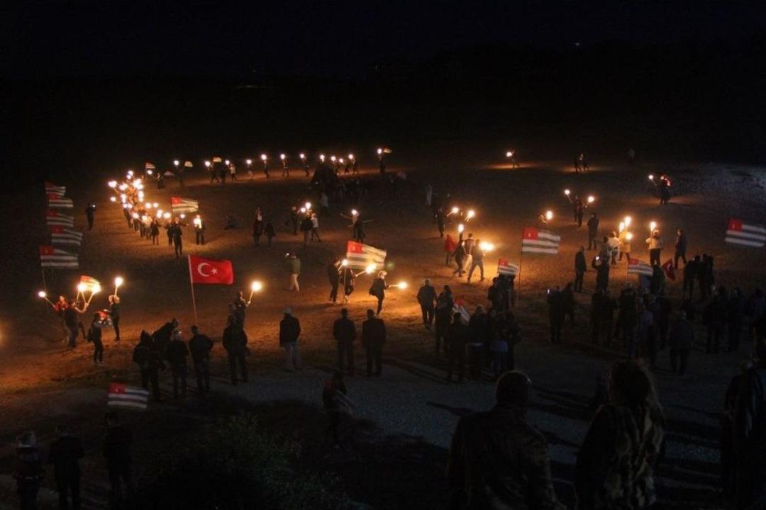Abhazlar Kafkas S&uuml;rg&uuml;n&uuml;&rsquo;n&uuml; Andı