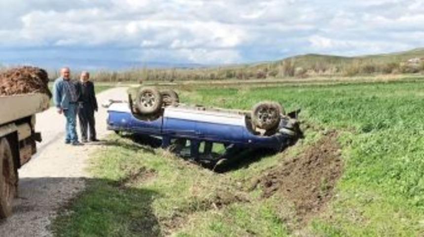 &Ccedil;orum&rsquo;da Trafik Kazası: 3 Yaralı