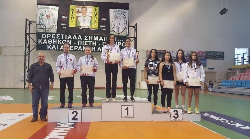 Yunanistan&rsquo;dan 5 Madalya İle D&ouml;nd&uuml;ler