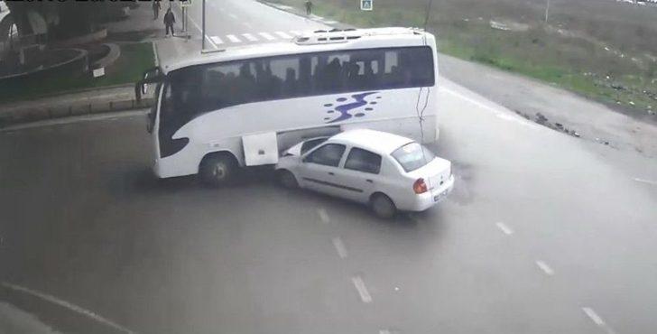 Samsun’da Trafik Kazaları Şehir Polis Kamerasında