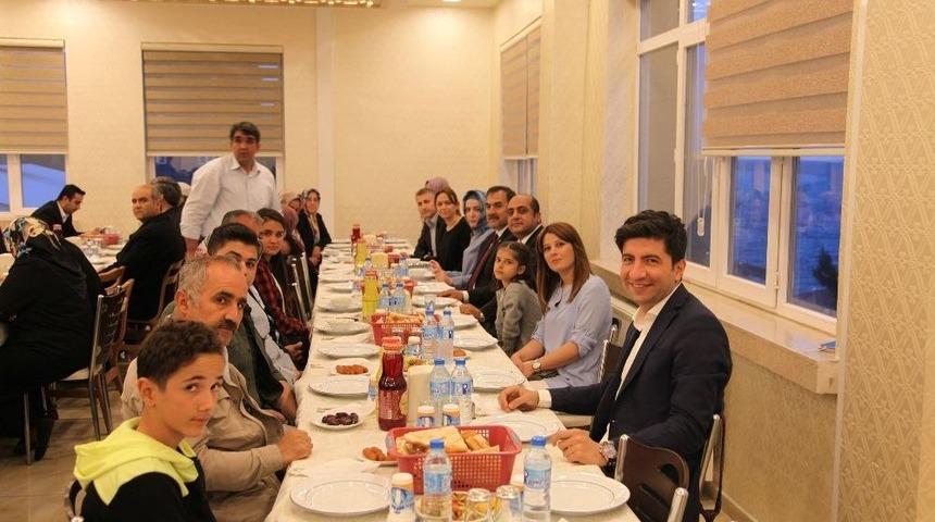 Ahlat&rsquo;taki Şehit Aileleri Ve Gaziler İftarda Buluştu