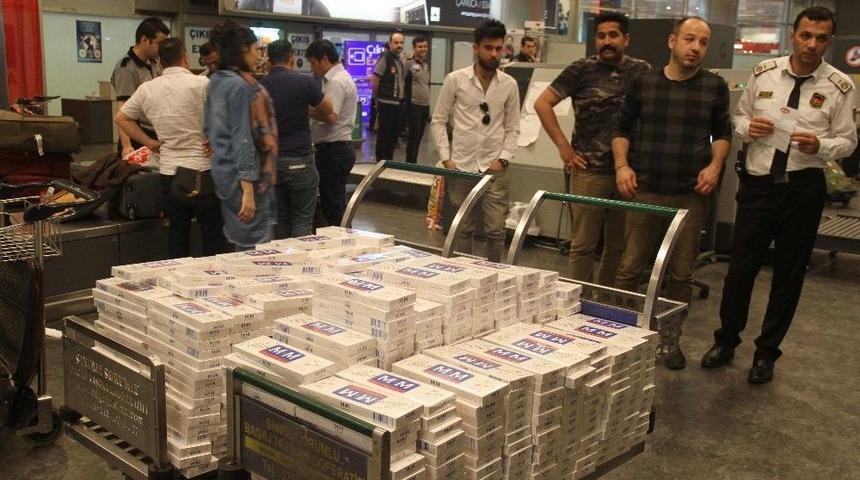 Atat&uuml;rk Havalimanı&rsquo;nda Ka&ccedil;ak Sigara Operasyonu