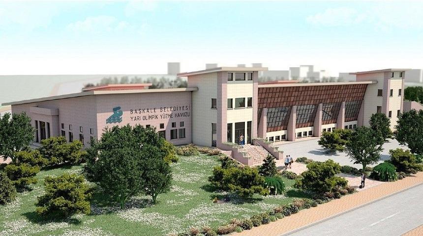 Başkale Belediyesinden Yarı Olimpik Yüzme Havuzu