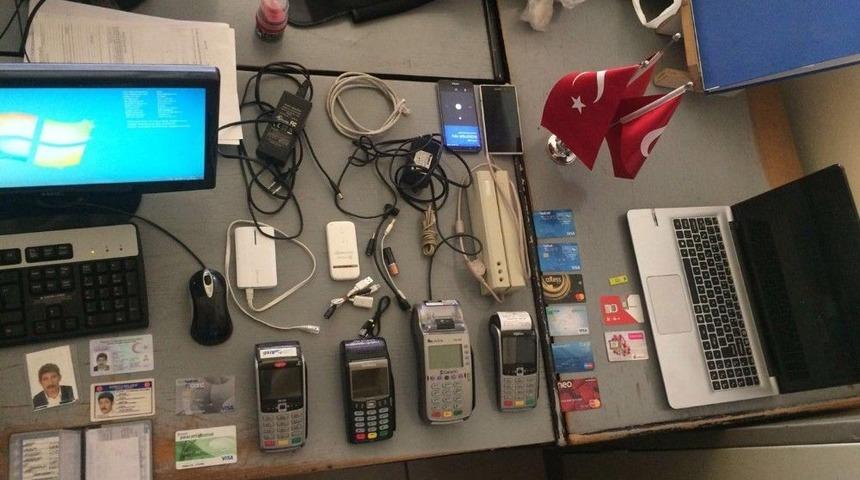 G&uuml;ven Timlerinin Ş&uuml;phelendiği Şahısların &Uuml;zerinden Kart Kopyalama Malzemeleri &Ccedil;ıktı