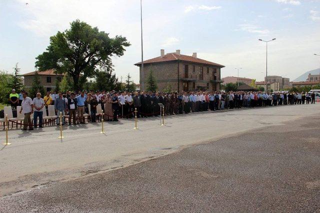 Hayatını Kaybeden Polis Memuru İçin Tören Düzenlendi