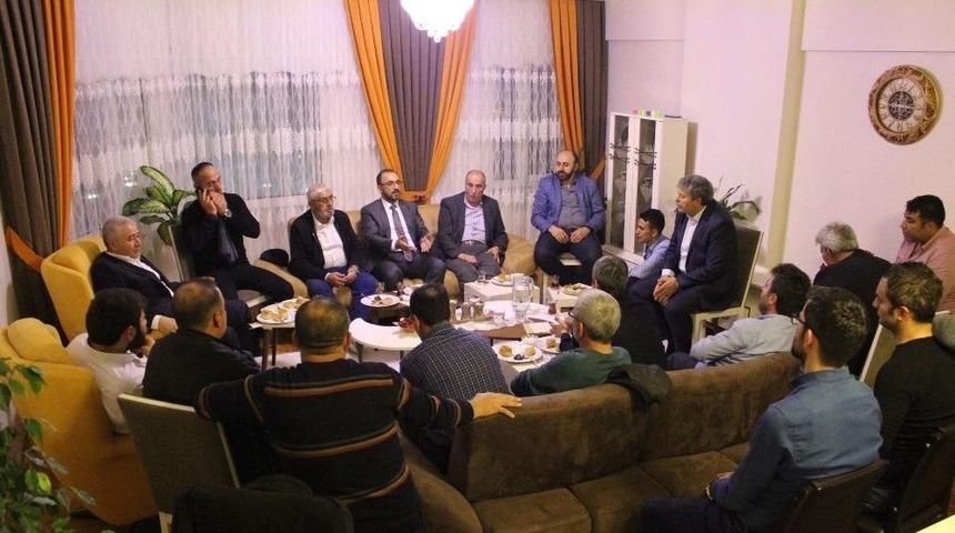 Ak Parti Ev Ev &Ccedil;alışıyor