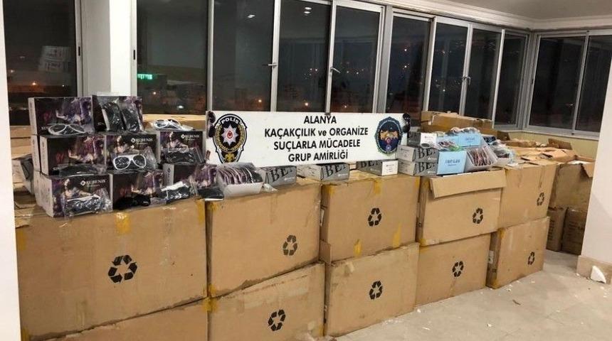 Alanya&rsquo;da 67 Bin Adet G&uuml;mr&uuml;k Ka&ccedil;ağı G&ouml;zl&uuml;k Ele Ge&ccedil;irildi