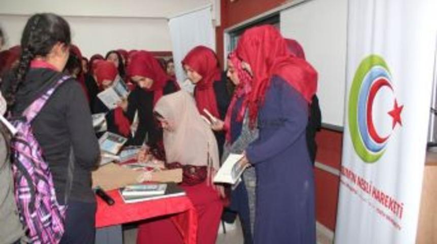 Şair-yazar Nuray Alper, Asımın Nesli Hareketi Konferansına Katıldı