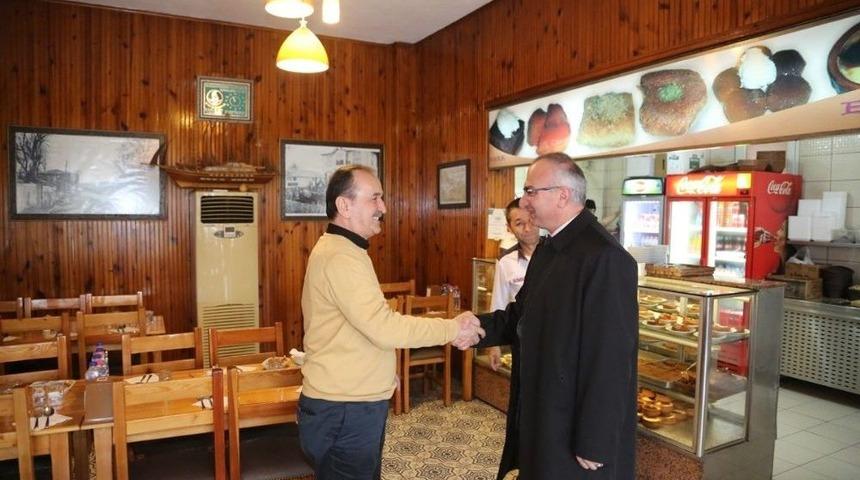 Başkan Yılmazer Esnaf Ziyareti Ger&ccedil;ekleştirdi