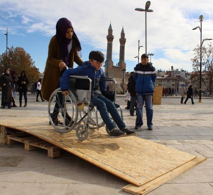 Empati Parkurunda 1 Dakikalığına Engelli Oldular G1