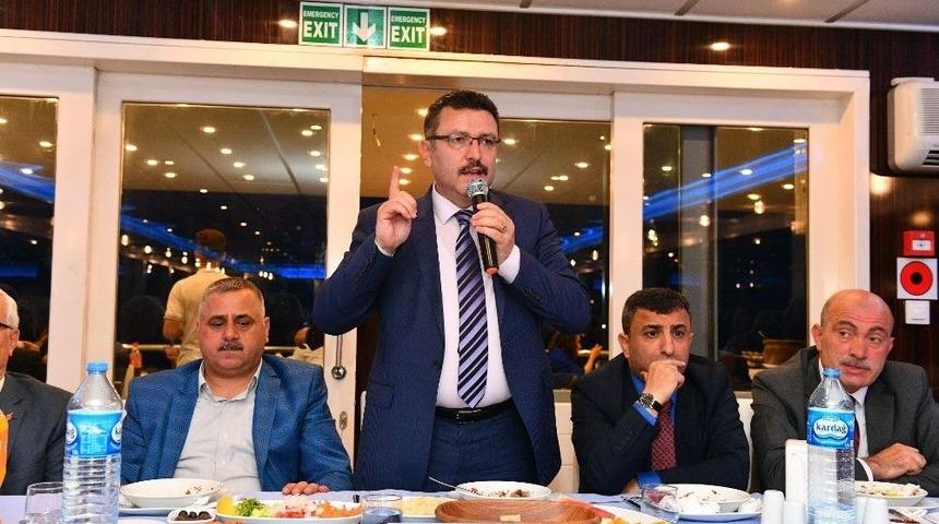 Genç, Muhtarlarla İftarda Bir Araya Geldi