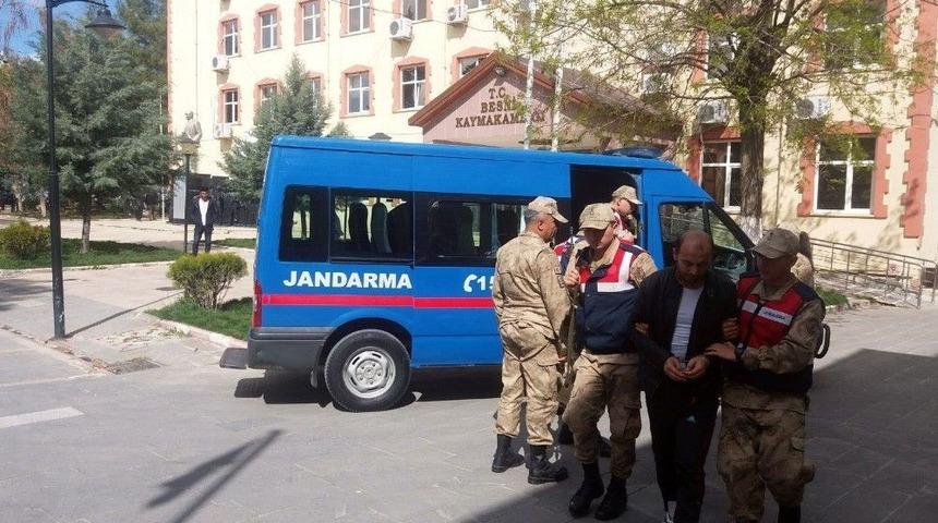 Besni&rsquo;de Hayvan Hırsızları Yakalandı