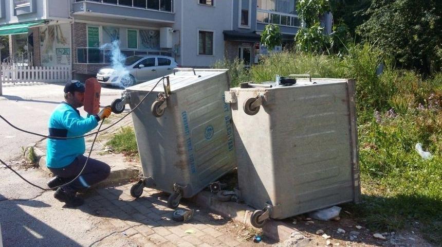 İzmit&rsquo;te Temizlik &Ccedil;alışmaları Aralıksız Devam Ediyor