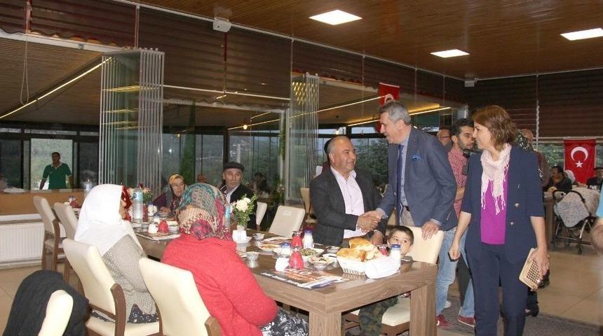 Gazi Ve Şehit Yakınları İftarda Buluştu