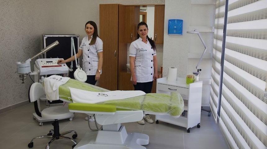 Buz Başlıklı Lazer Epilasyon