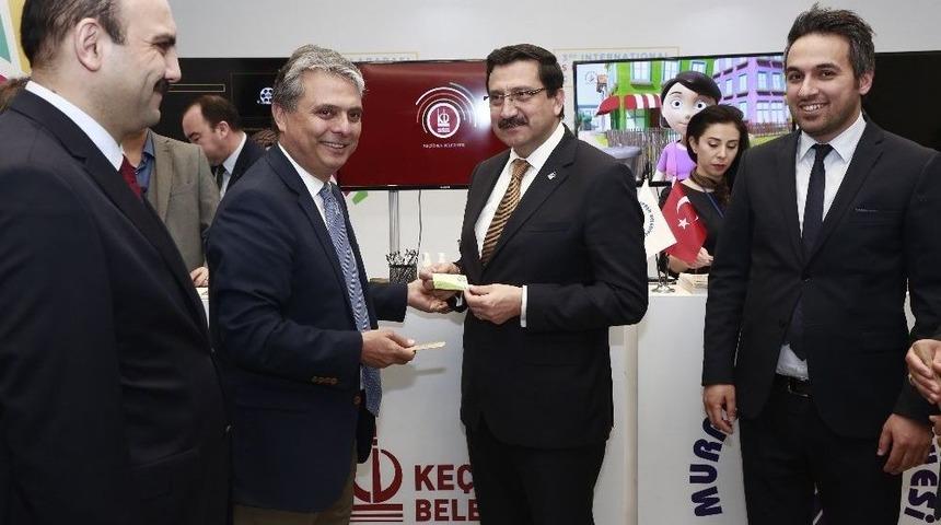 Akıllı Şehirlere &Ccedil;evreci Komşu Kart Damgası